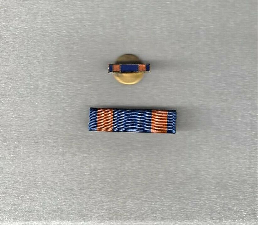 Ww2  Air Medal Ribbon Bar & Lapel Pin For Presentation Case Original & Vintage