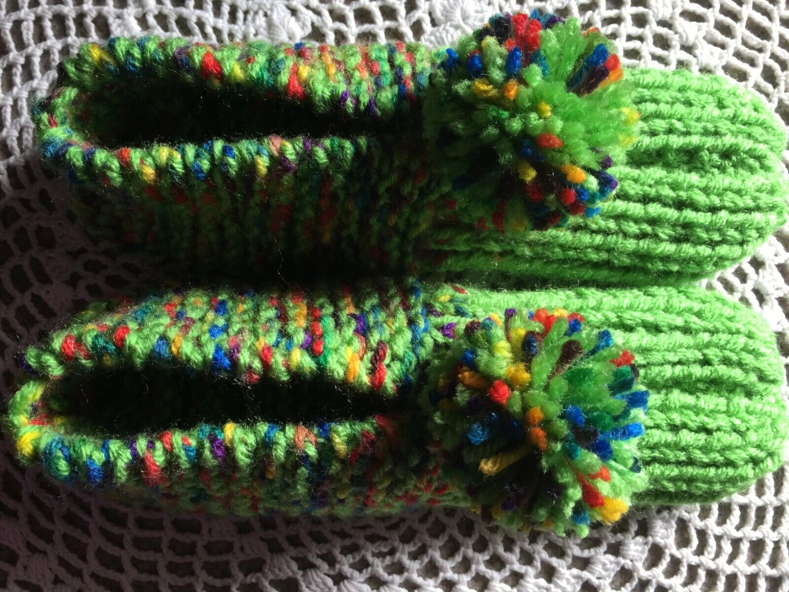 Amish Handmade House Slippers Green/rainbow Color Mix Wms Med Mans Sm 8 3/4"