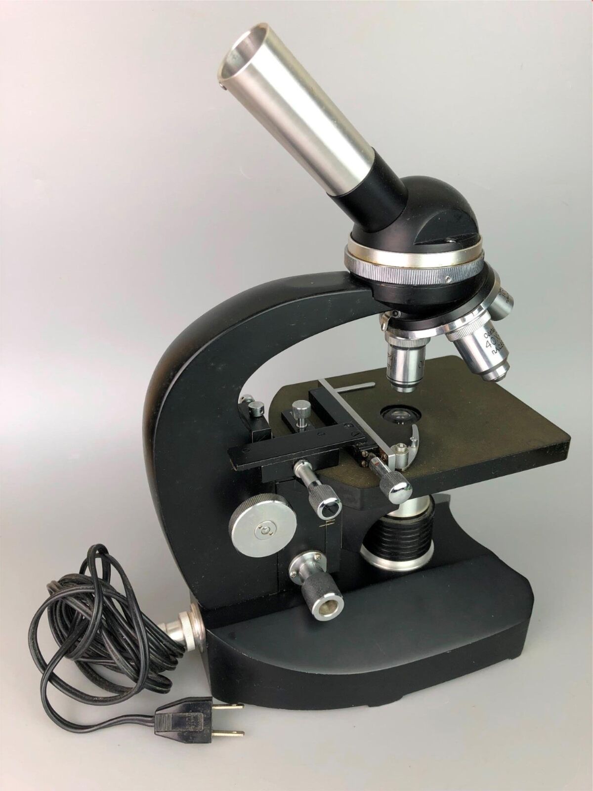 Vintage Mkd Unitron 63125 4x 10x 40x 100x Microscope