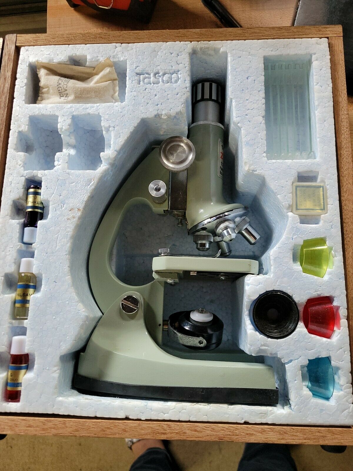 Vintage Tasco Deluxe 1200x Zoom Microscope Kit, Reg # 5e 1200z