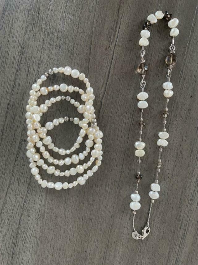 Silpada Silver White Pearl Necklace & 4 Bracelet Set B1601