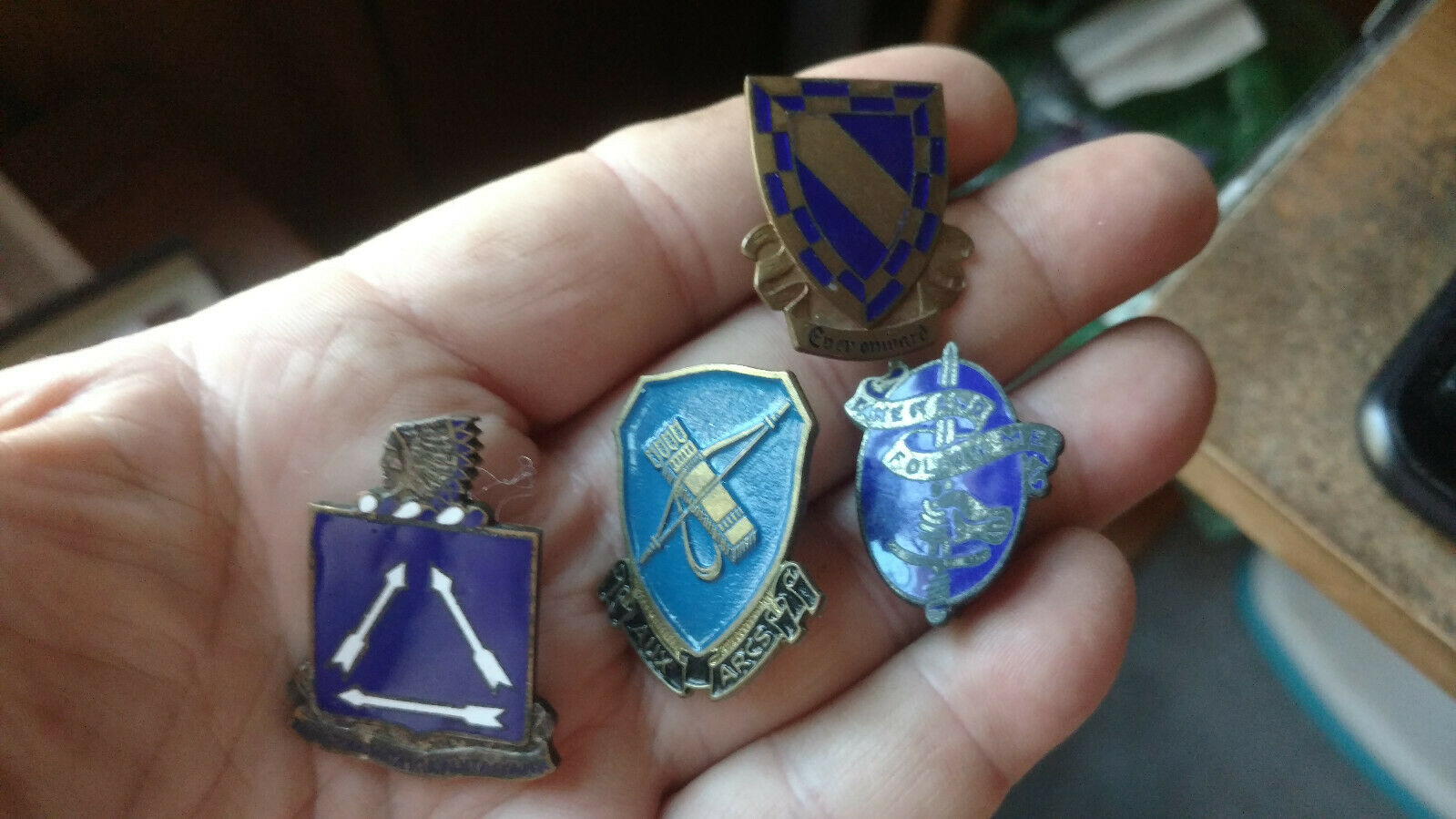 4 Wwii U.s. Army Di Badges